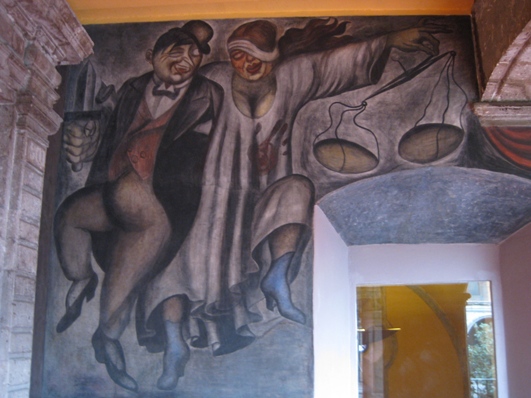 Parodia del  juez y la justicia.  Museo de San Ildefonso, ex Escuela Nacional Preparatoria. Artista Diego Rivera. Foto: Ximena Jordán.